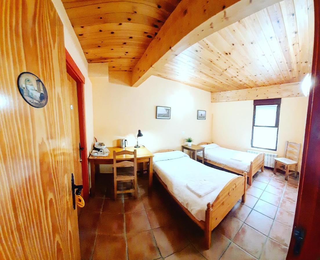 Albergue El Pajar De Ages - Exclusivo Para Peregrinos - Exclusive For Pilgrims Eksteriør bilde